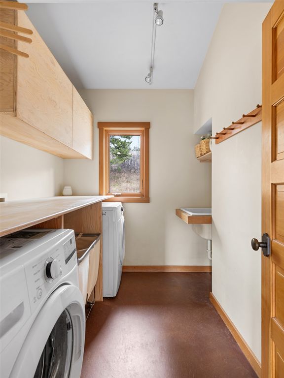 210 Upper Kelly Creek Road, Bozeman, MT 59715 photo 32