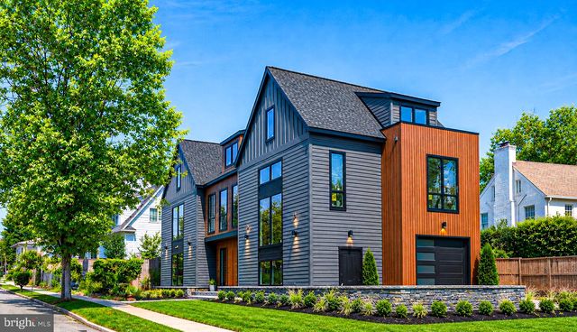 1800 N HARVARD ST, Arlington, VA 22201