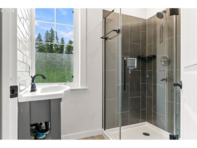 18273 S NANCY JEAN Way, Oregon City, OR 97045
