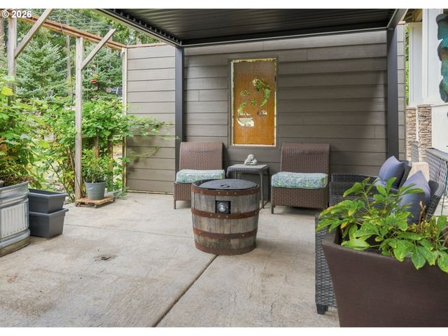 18273 S NANCY JEAN Way, Oregon City, OR 97045
