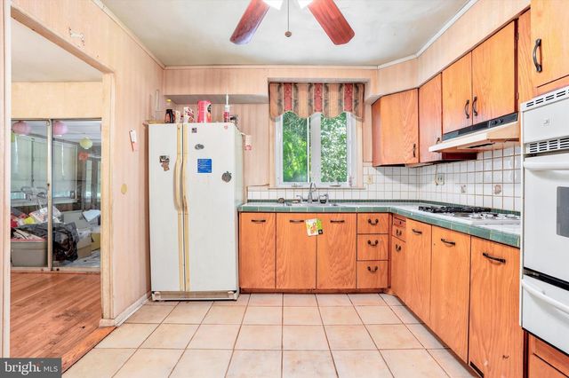 858 HILLDALE RD, Glenside, PA 19038