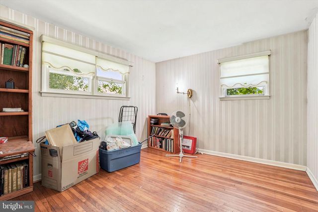858 HILLDALE RD, Glenside, PA 19038