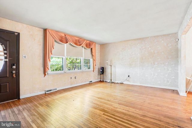 858 HILLDALE RD, Glenside, PA 19038