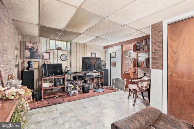 858 HILLDALE RD, Glenside, PA 19038