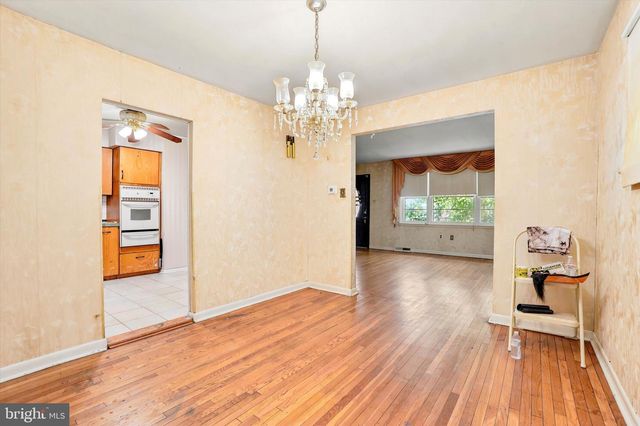 858 HILLDALE RD, Glenside, PA 19038
