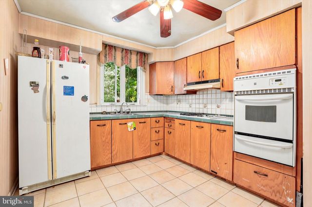 858 HILLDALE RD, Glenside, PA 19038