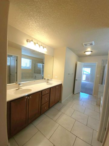 8509 Mock Heather Road NW, Albuquerque, NM 87120