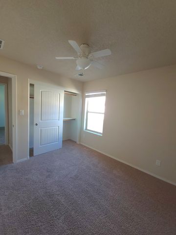 8509 Mock Heather Road NW, Albuquerque, NM 87120