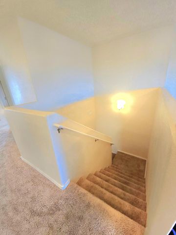 8509 Mock Heather Road NW, Albuquerque, NM 87120