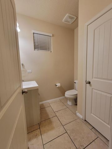 8509 Mock Heather Road NW, Albuquerque, NM 87120