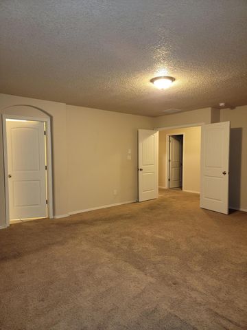 8509 Mock Heather Road NW, Albuquerque, NM 87120