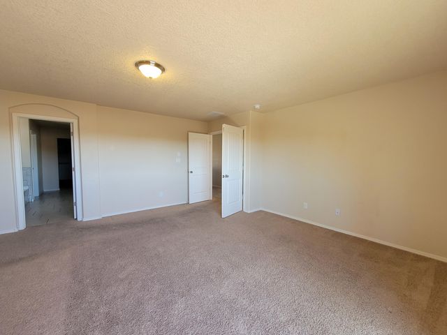 8509 Mock Heather Road NW, Albuquerque, NM 87120