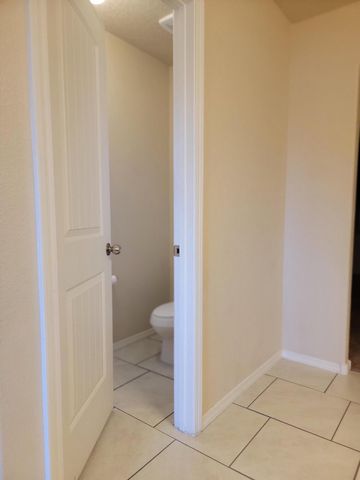 8509 Mock Heather Road NW, Albuquerque, NM 87120