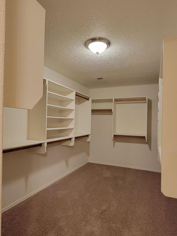 8509 Mock Heather Road NW, Albuquerque, NM 87120