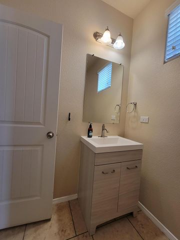 8509 Mock Heather Road NW, Albuquerque, NM 87120