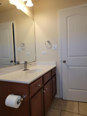 8509 Mock Heather Road NW, Albuquerque, NM 87120