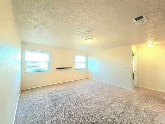 8509 Mock Heather Road NW, Albuquerque, NM 87120