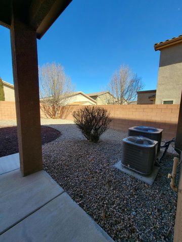 8509 Mock Heather Road NW, Albuquerque, NM 87120