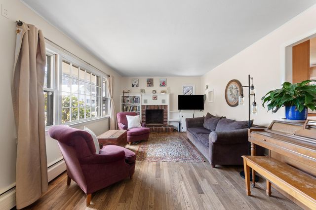 1 Langdon Park Road, Plymouth, NH 03264