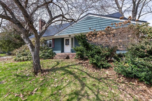 1 Langdon Park Road, Plymouth, NH 03264