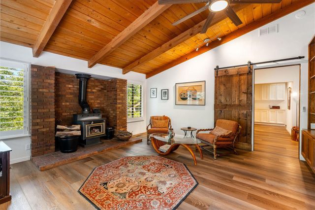 26800 Meadow Glen Drive, Idyllwild, CA 92549