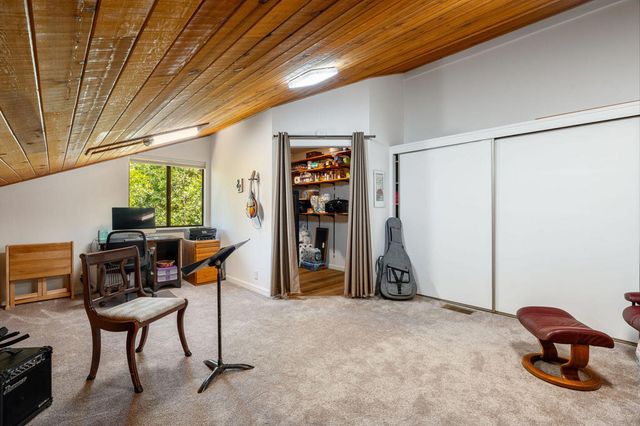 26800 Meadow Glen Drive, Idyllwild, CA 92549