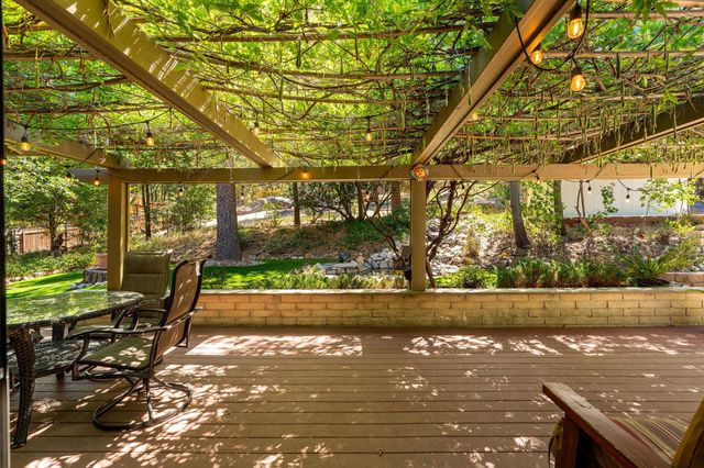 26800 Meadow Glen Drive, Idyllwild, CA 92549