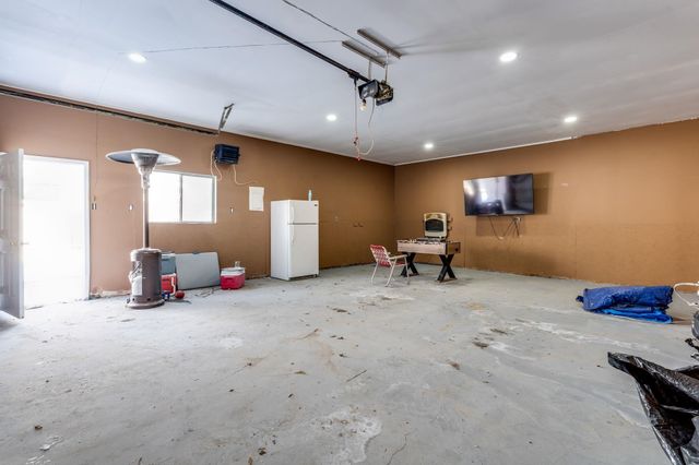 3238 S Edwards Ave, Wichita, KS 67217