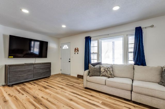 3238 S Edwards Ave, Wichita, KS 67217