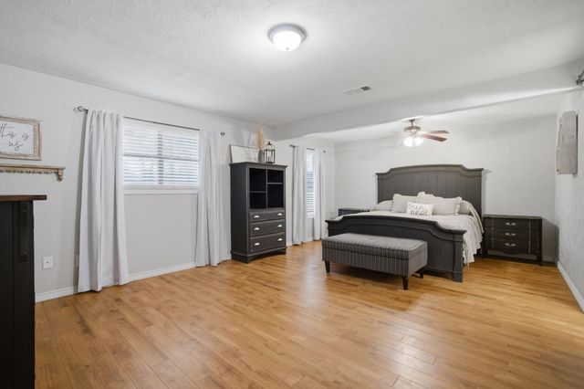 1858 County Road 2066, Hull, TX 77564