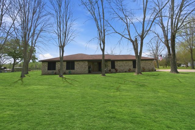 1858 County Road 2066, Hull, TX 77564