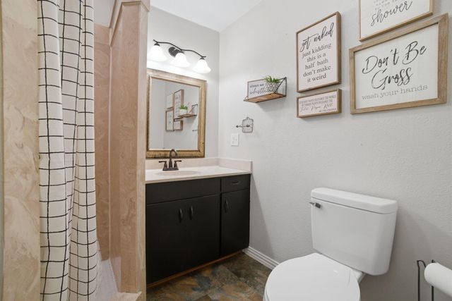 1858 County Road 2066, Hull, TX 77564