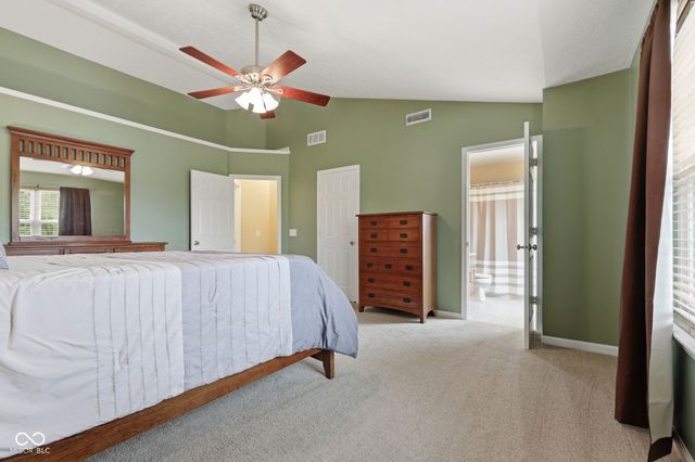 11809 Holbrook Close, Fishers, IN 46037