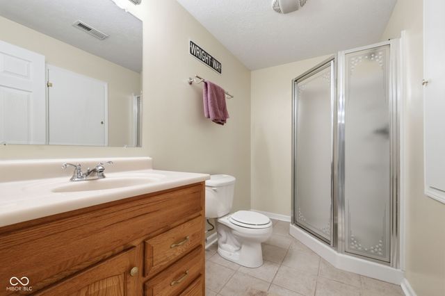 11809 Holbrook Close, Fishers, IN 46037