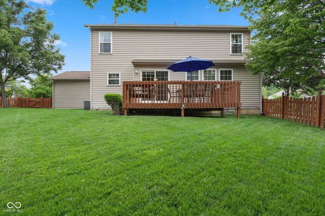11809 Holbrook Close, Fishers, IN 46037