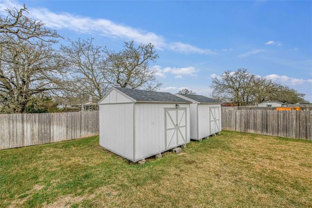 4105 Vintage Estates Court, Bryan, TX 77808