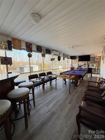 1021 Courtney Cove Court, Gastonia, NC 28052