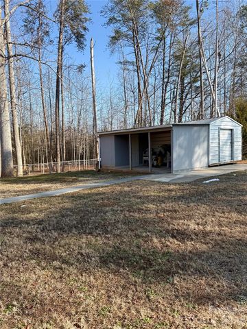 1021 Courtney Cove Court, Gastonia, NC 28052