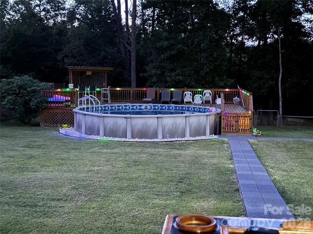 1021 Courtney Cove Court, Gastonia, NC 28052