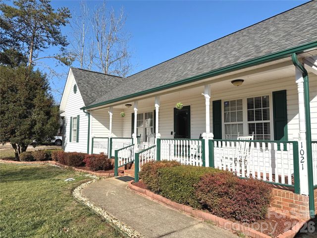 1021 Courtney Cove Court, Gastonia, NC 28052
