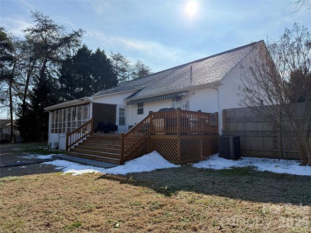 1021 Courtney Cove Court, Gastonia, NC 28052