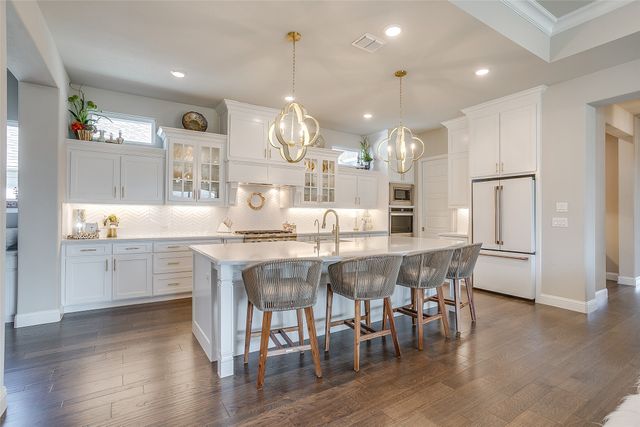 13912 Walsh Avenue, Fort Worth, TX 76008