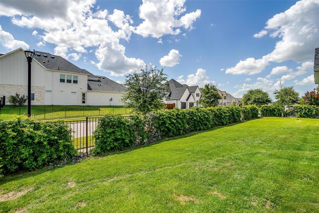 13912 Walsh Avenue, Fort Worth, TX 76008