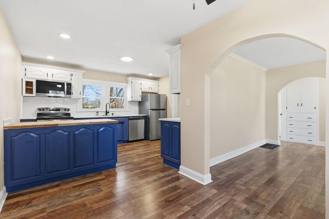 2514 N Campbell Avenue, Springfield, MO 65803