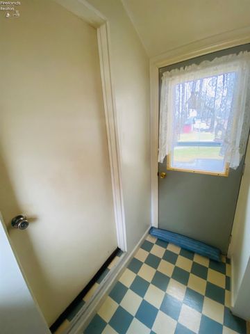 115 County Road 73, Fremont, OH 43420