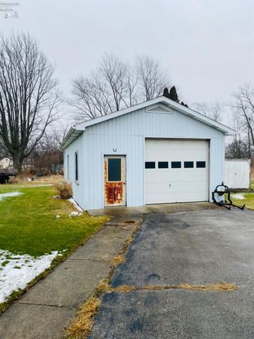 115 County Road 73, Fremont, OH 43420