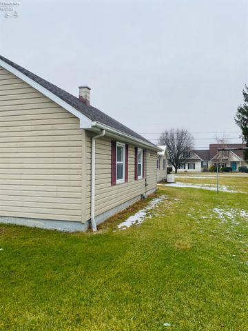 115 County Road 73, Fremont, OH 43420