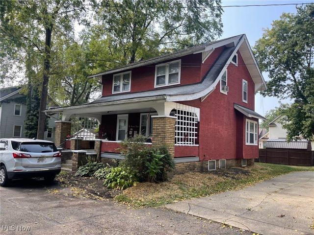 607 Rosemont Court NW, Canton, OH 44708