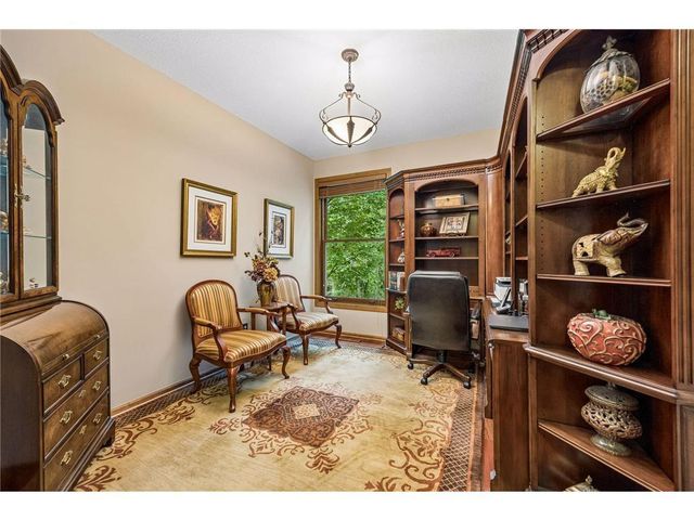 18464 Farmstead Circle, Eden Prairie, MN 55347