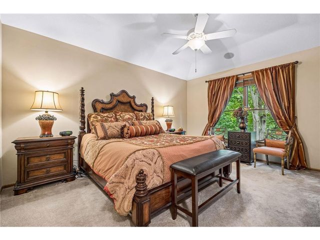 18464 Farmstead Circle, Eden Prairie, MN 55347